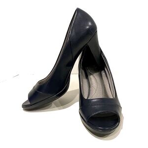 LifesSride Soft Flexible Black Peep-toe Pumps Office Dressy Casual Size 8.5